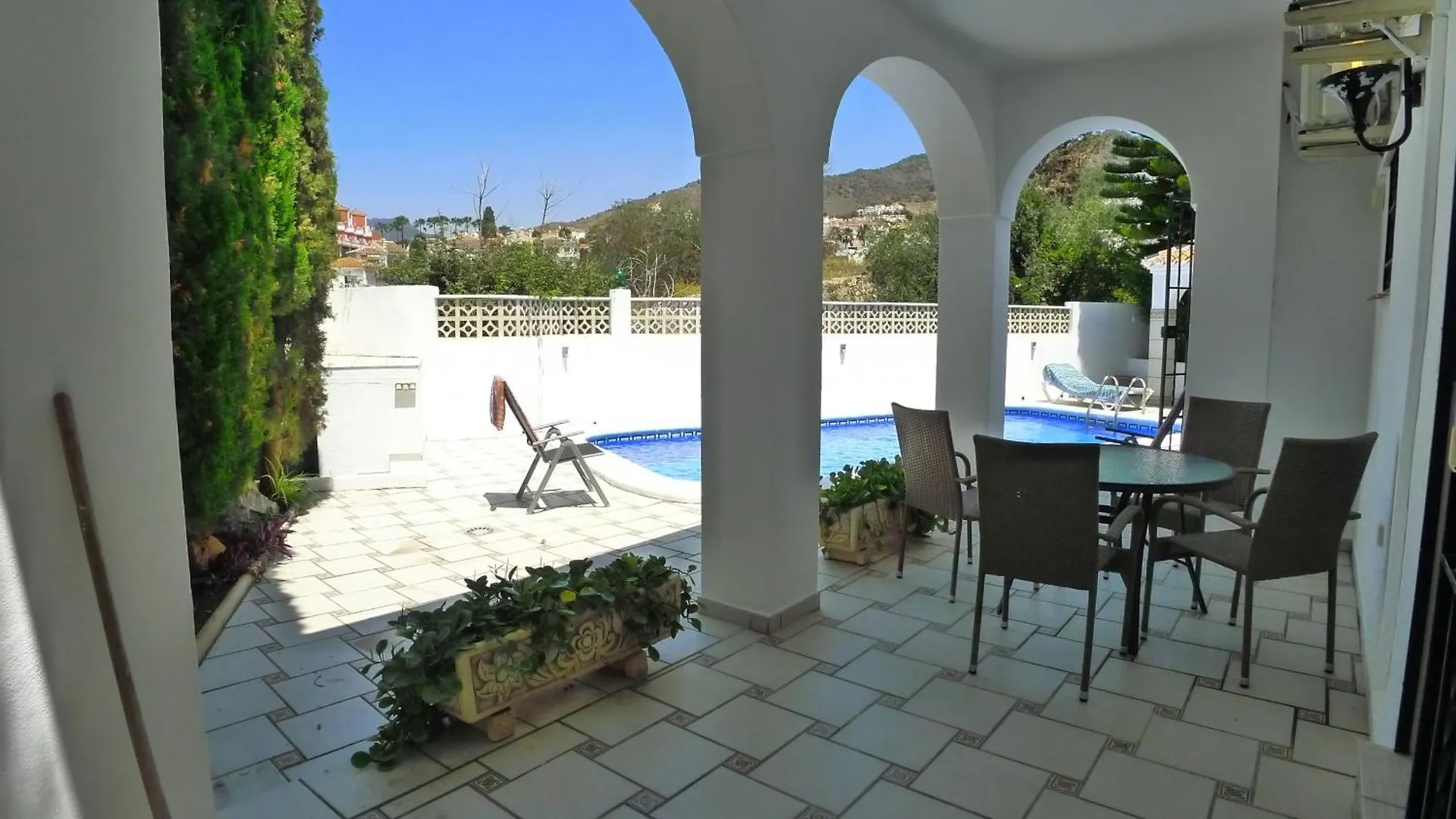Villa Golondrinas - Private Villa To Sleep 6 Nerja