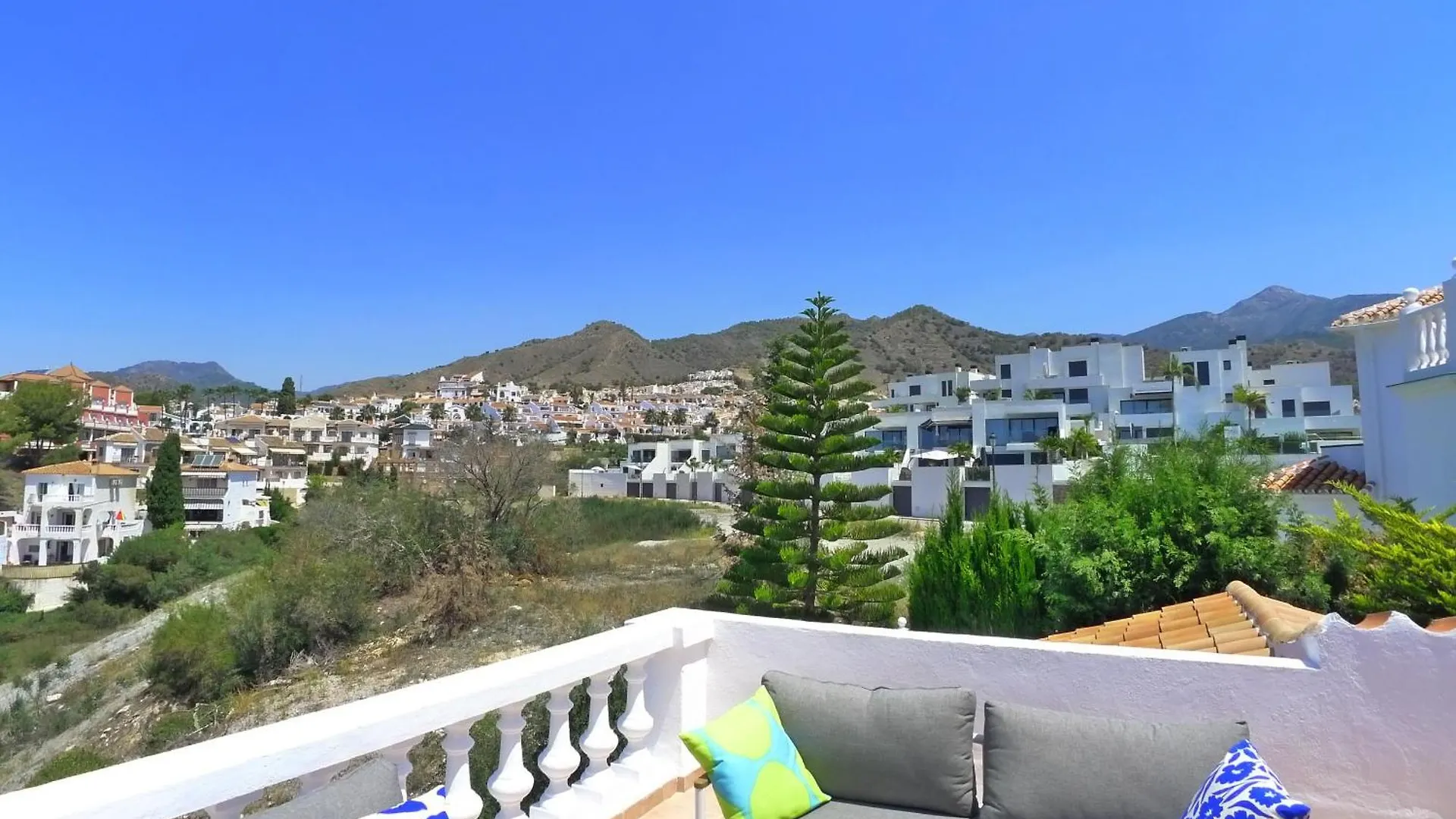 Villa Golondrinas - Private Villa To Sleep 6 Nerja