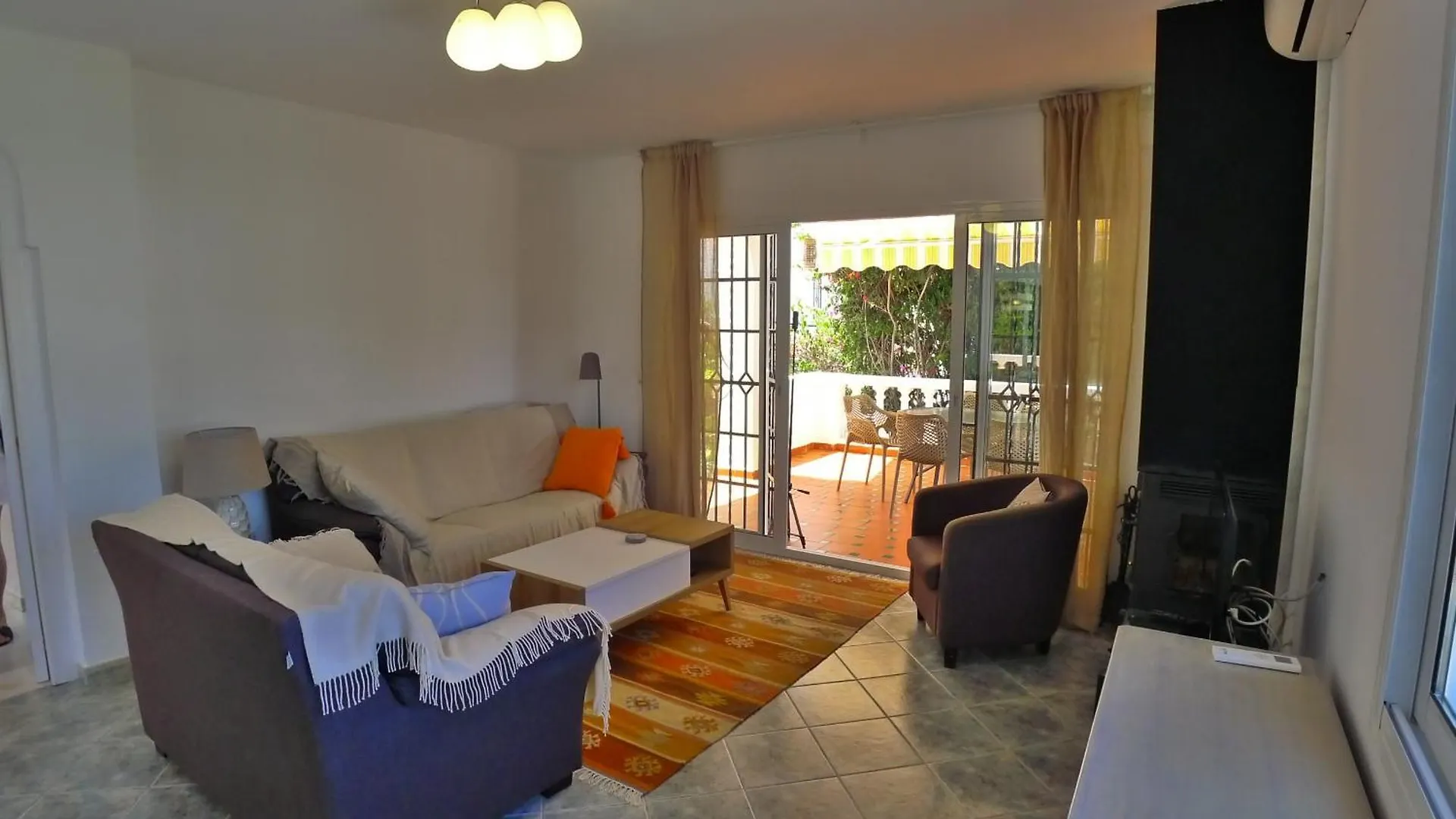 Villa Golondrinas - Private Villa To Sleep 6 Nerja