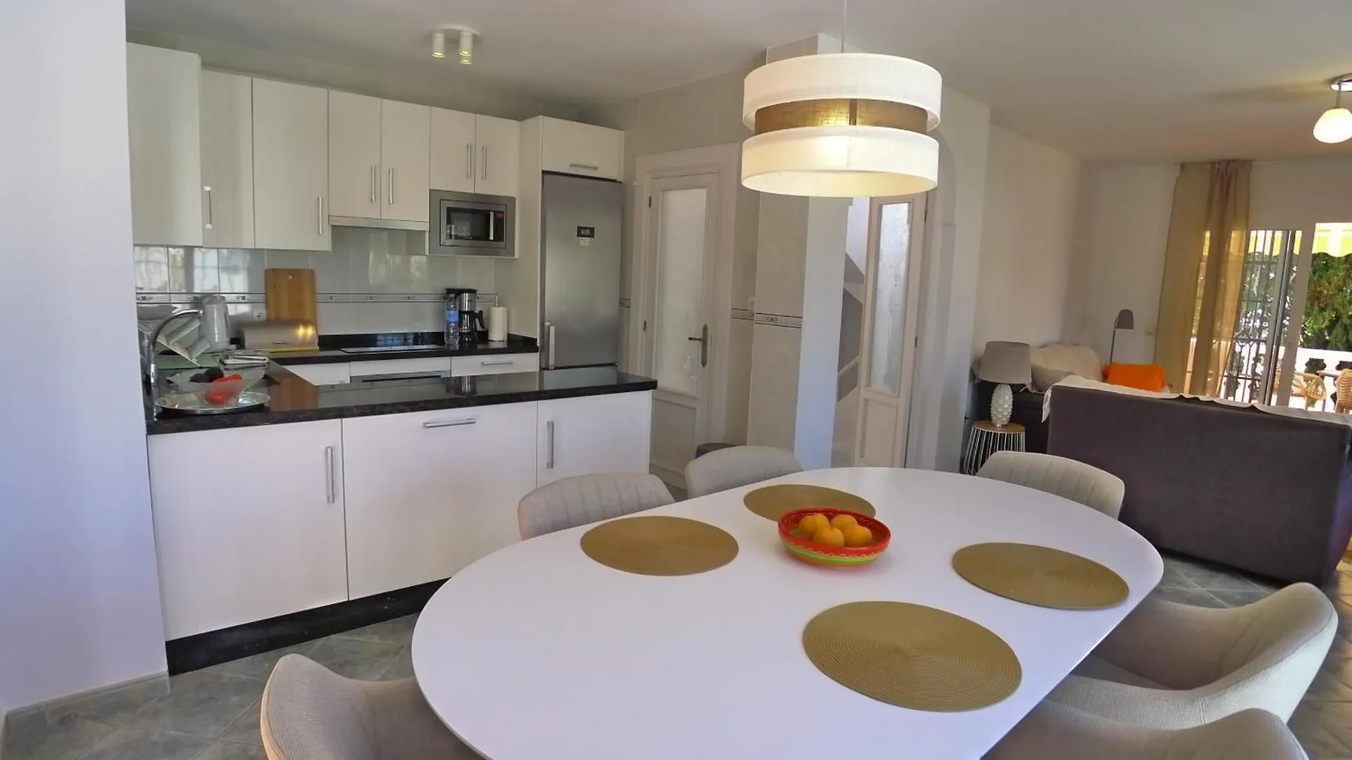 Villa Golondrinas - Private Villa To Sleep 6 Nerja